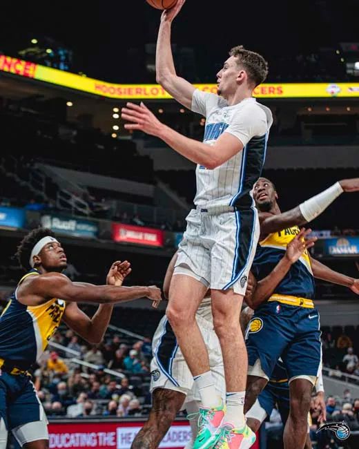 球员现状的 球员现状的