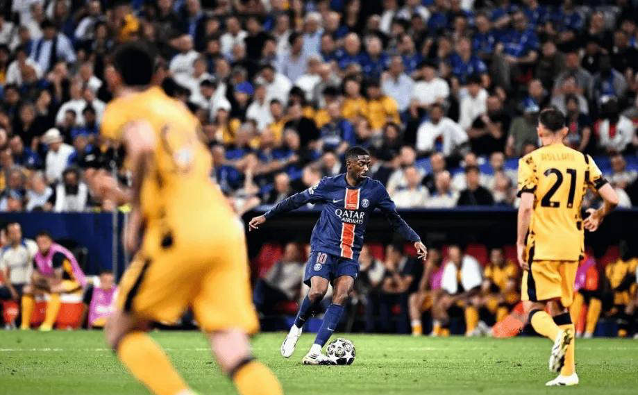 借顽强的斗 借顽强的斗