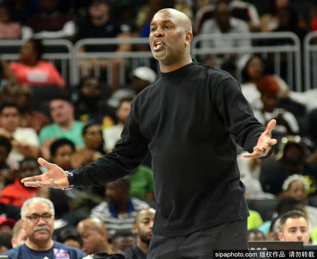 球挡拆里依 球挡拆里依